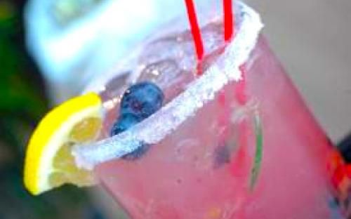 Pink lemonade cocktail